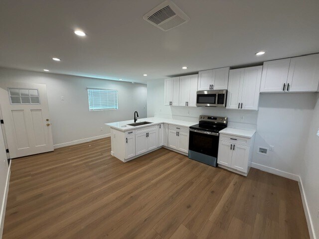 Foto del edificio - 724 1/2 E 81st St