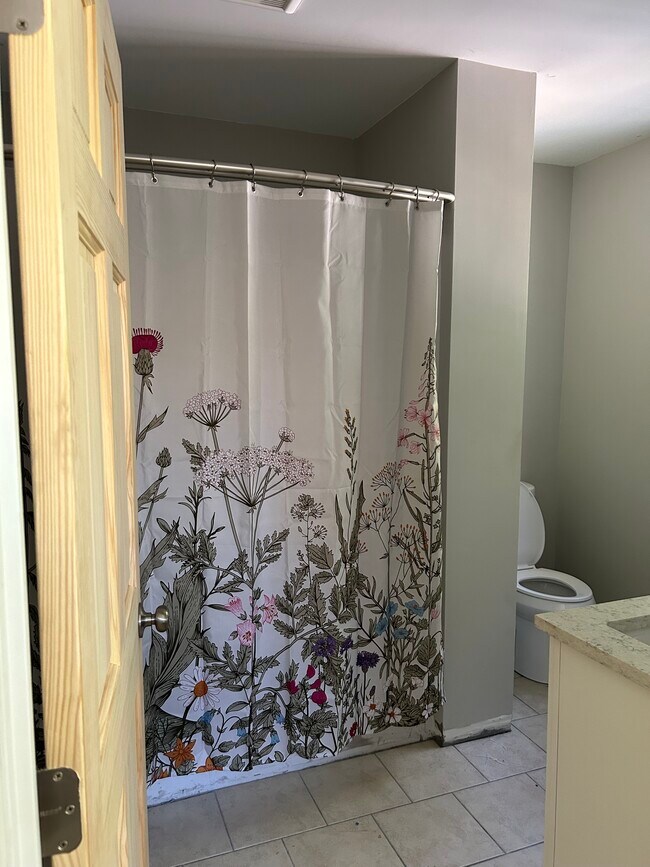 Master Bath - 91 Mount Vernon Ave