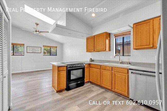 Foto del edificio - 548 E Palo Verde St