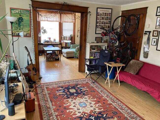 Foto del edificio - 601 E Burleigh St