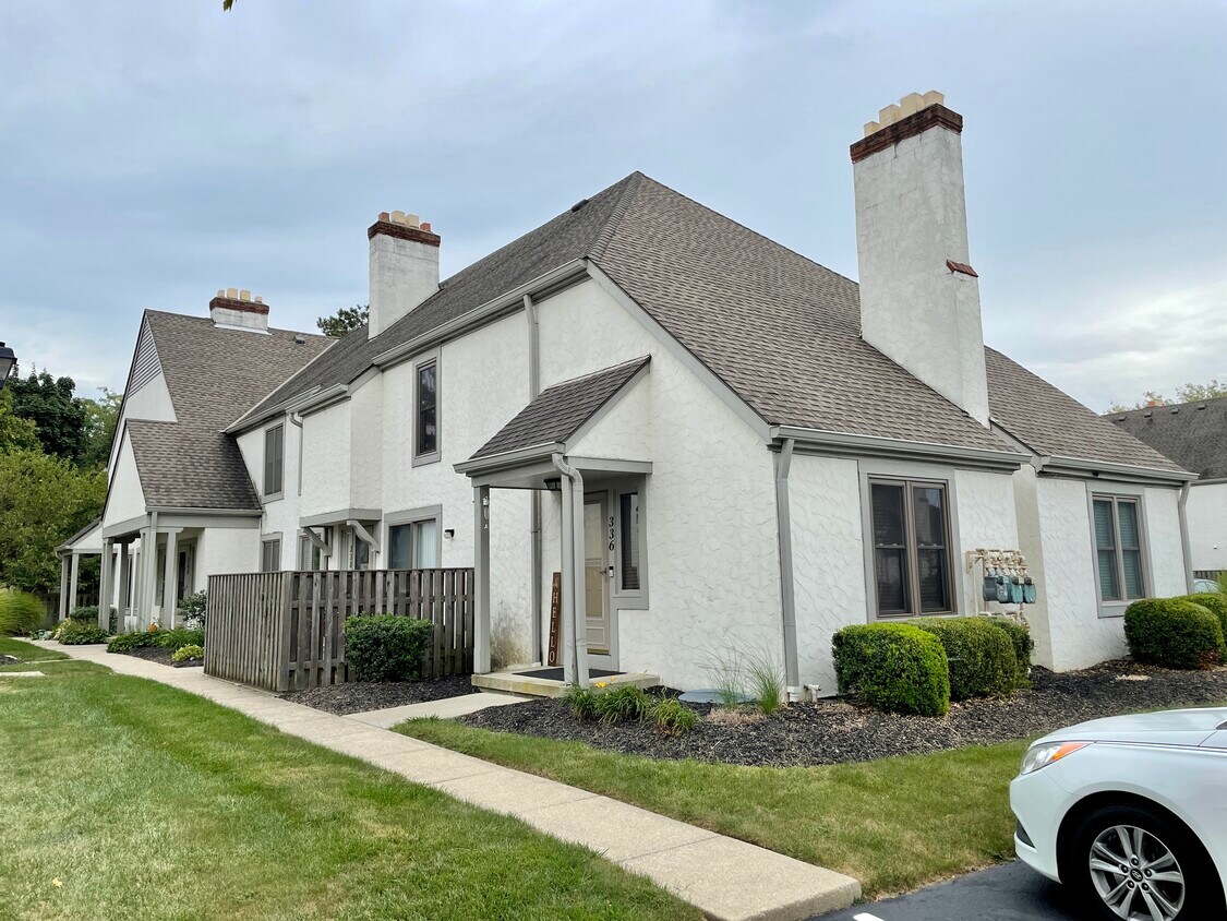 Primary Photo - 340 Saint Andrews Dr