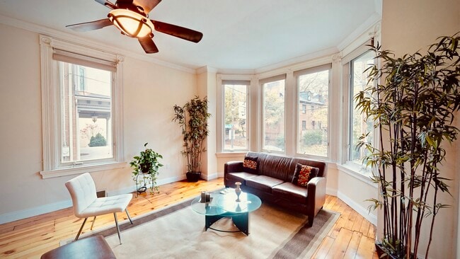 Building Photo - 5432 Ellsworth Ave