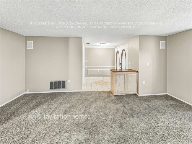 Building Photo - 12206 Meadowbrook Ln