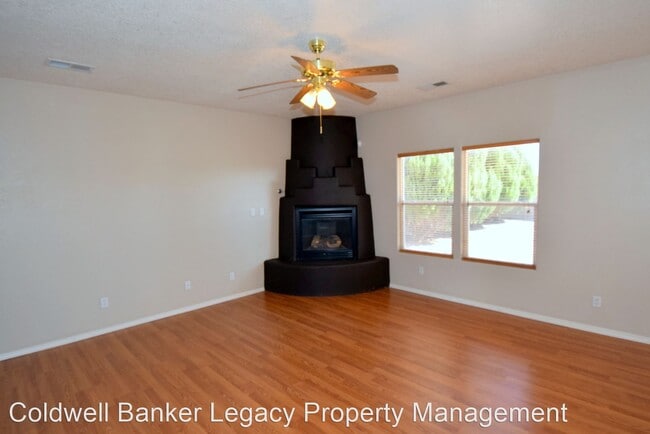 Building Photo - 3 br, 2.5 bath House - 8012 Bluffs Edge Pl NW