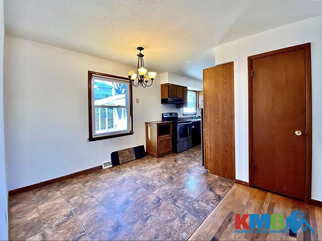 Foto del edificio - 1209 Harold Dr SE