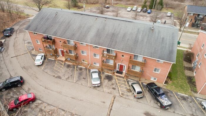 Primary Photo - Parkview Apartment Canton, OH - 1 Bed 1 Bath