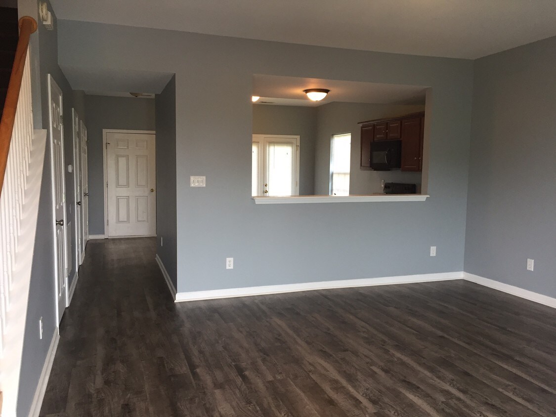 158 Abbey Rd, Versailles, KY 40383 Townhome Rentals in Versailles KY