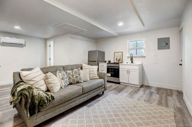 Foto del edificio - Beautiful Studio Near Downtown Denver – Mo...