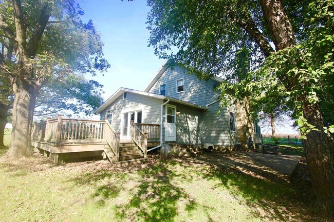 Building Photo - 9419 County Rd West 00 N S