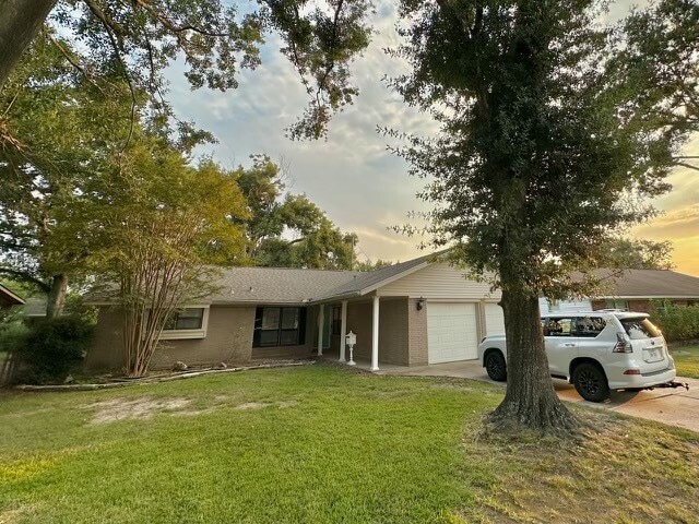 Foto del edificio - 2714 Tannehill Dr