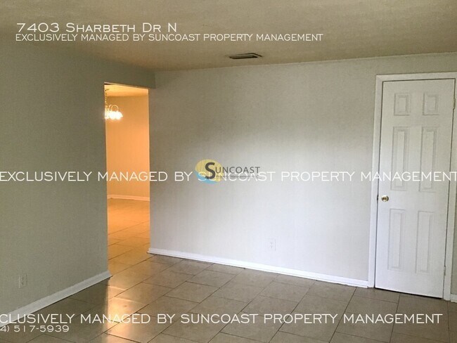 Foto del edificio - 7403 Sharbeth Dr N