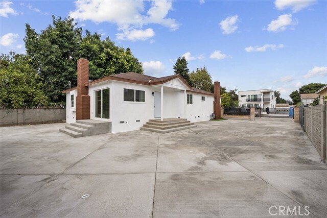 Foto del edificio - 15210 Cohasset St