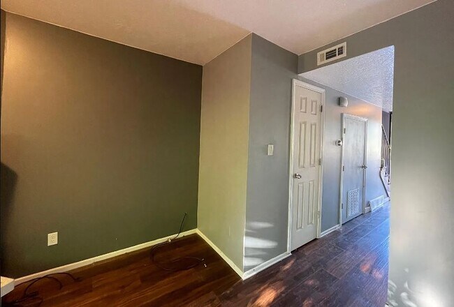 Foto del edificio - 727 SW Liggett Rd
