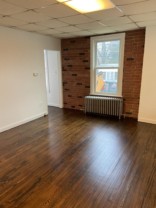 Building Photo - 230 W Merchant St