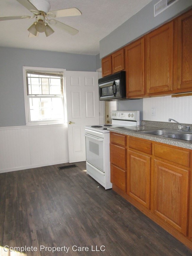 Foto del edificio - 2 br, 1 bath House - 2201 S. Vine