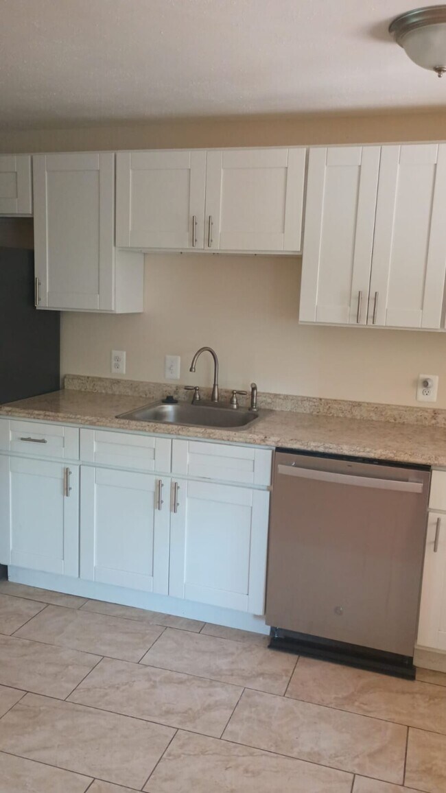 Building Photo - 7423 Saint Patricia Court