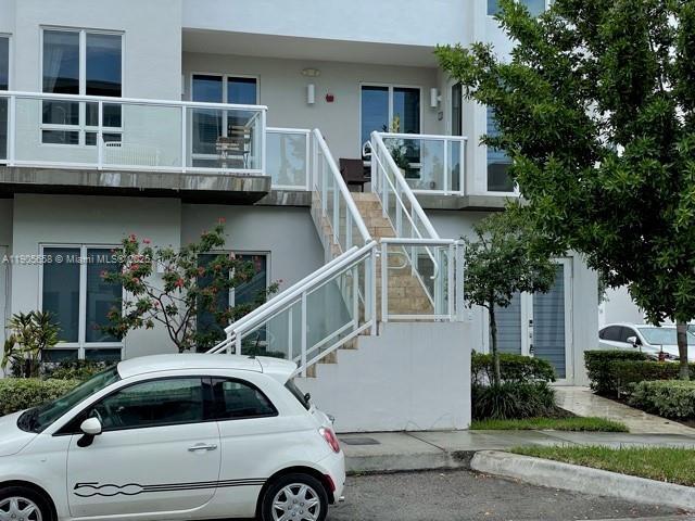 Building Photo - 6415 NW 102nd Path