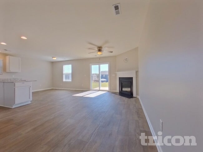Building Photo - 1076 Crescent Moon Lp