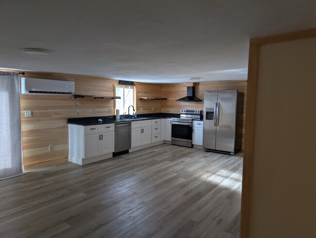 Cocina - 2213 Western Ave