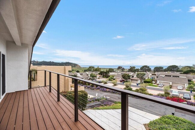 Building Photo - 13045 Via Esperia