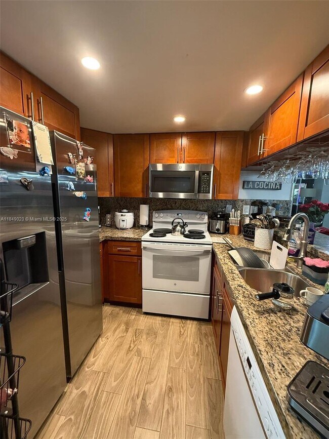 Foto del edificio - 8999 SW 123rd Ct