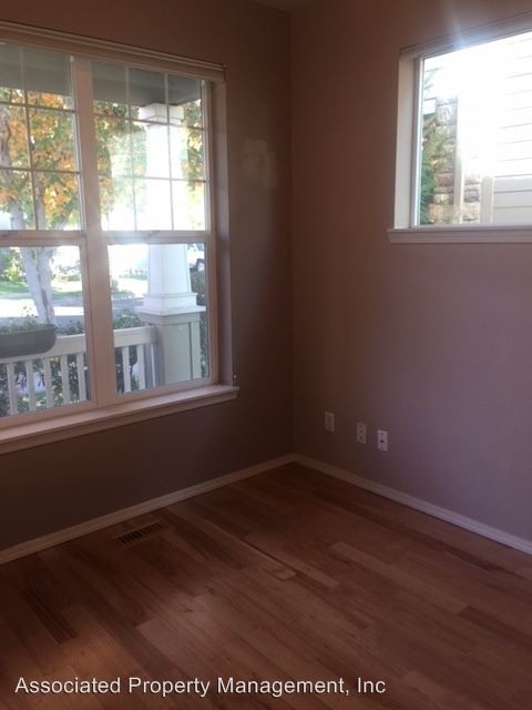 Foto del edificio - 1083 SE Tamora Ave