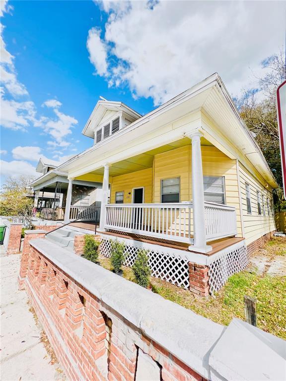 Foto del edificio - 2507 N Armenia Ave