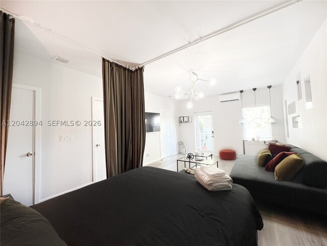 Foto del edificio - 513 SW 18th St