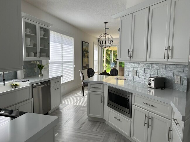 Foto del edificio - 2404 NW 67th St
