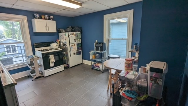 Kitchen - 195 Dartmouth St