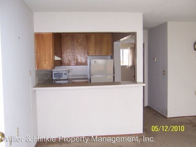 Building Photo - 401 Bundy Ave