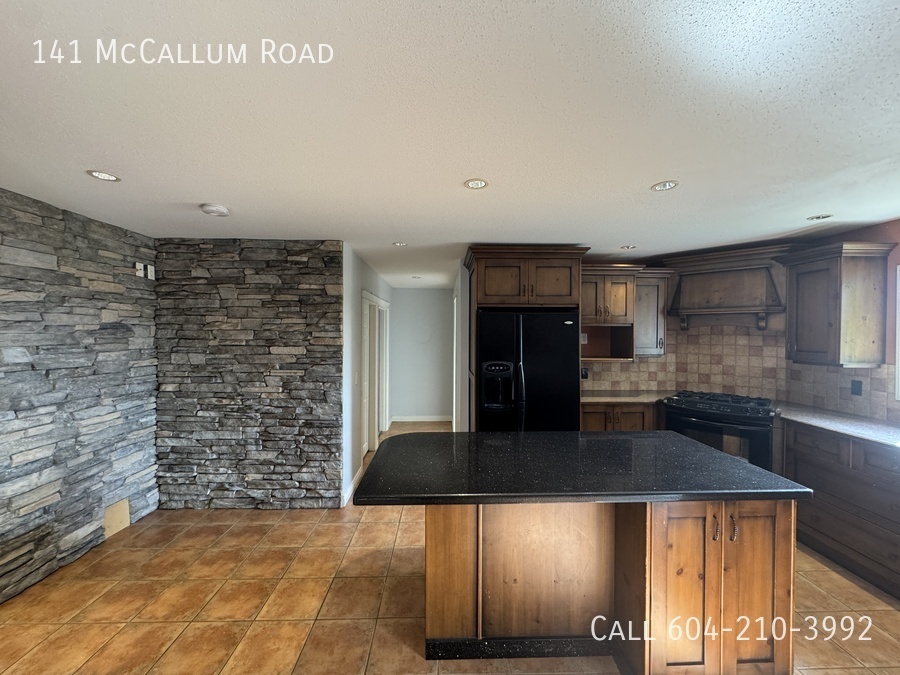 Primary Photo - Spacious Home on Farmland