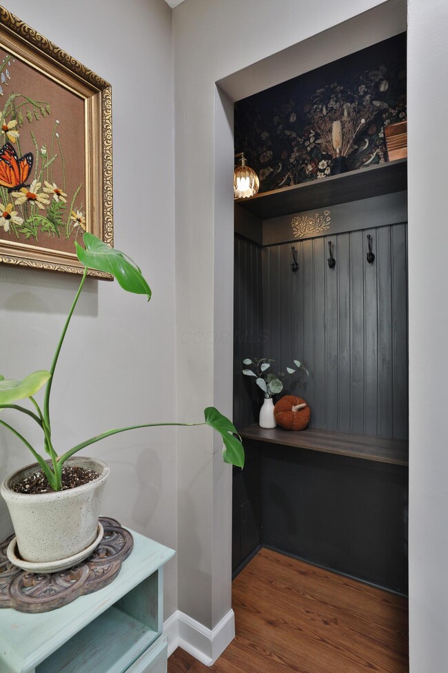 Foto del edificio - 925 Blenheim Rd