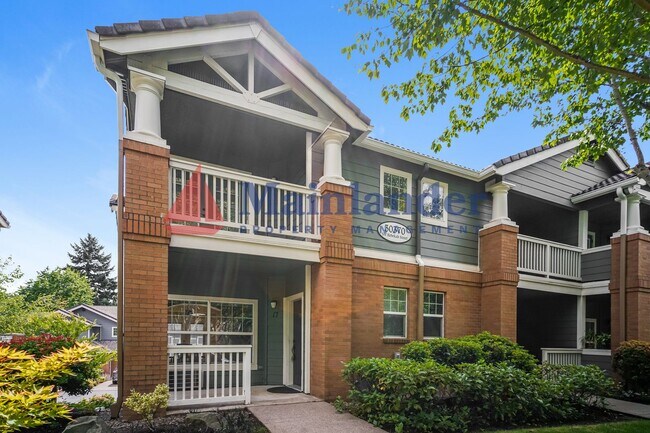 Building Photo - Beautiful End Unit with Double Primary Sui...