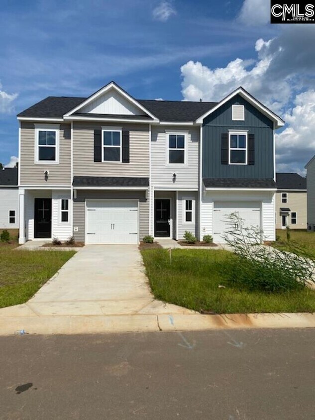 Primary Photo - 425 Blue Robin Ln