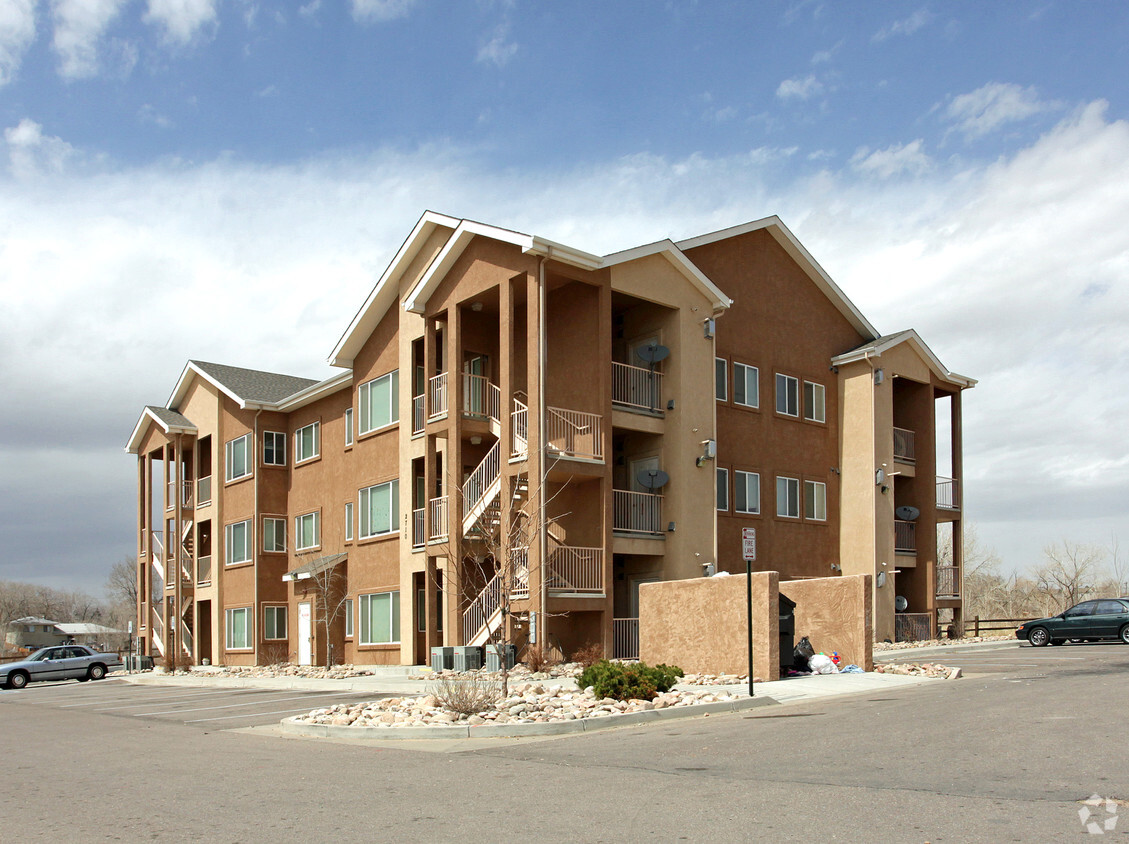 Primary Photo - Bentley Commons Apartments