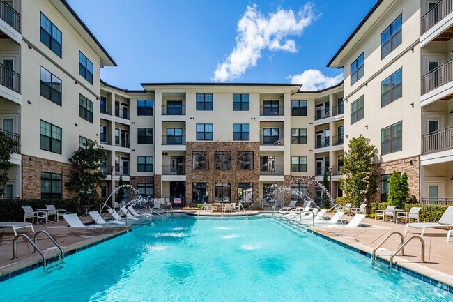 Piscina - Avalon at Seven Springs