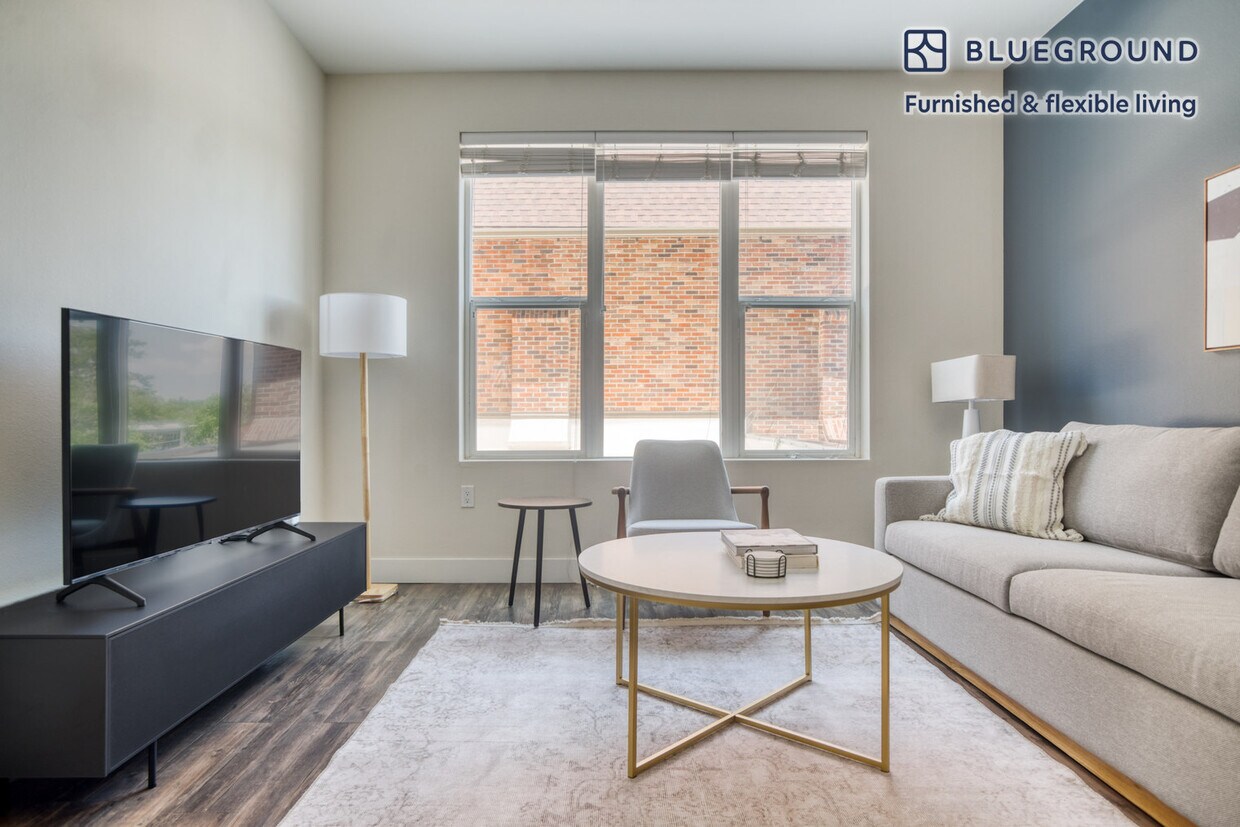 Foto principal - 3251 Lowell Blvd