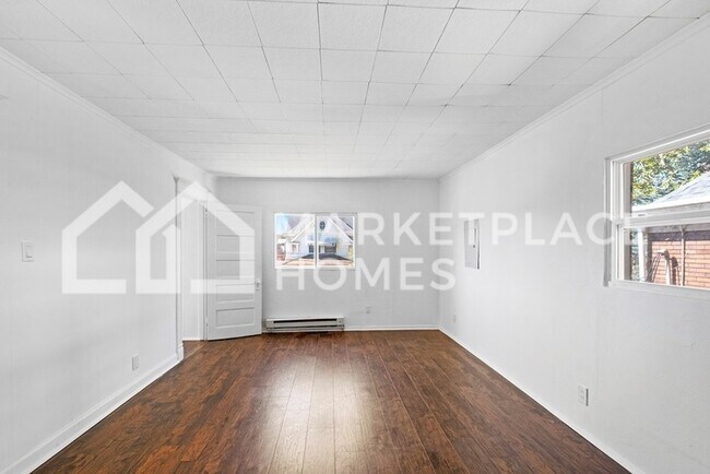 Building Photo - 11 Magee Ave