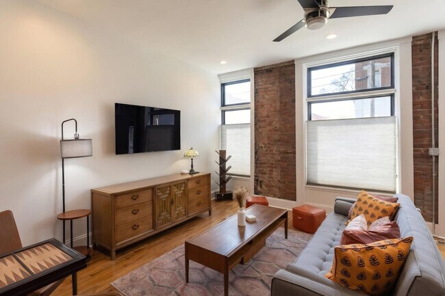 Foto del edificio - 152 E McMicken Ave