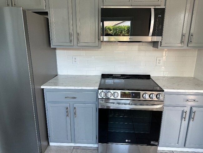 Foto del edificio - 14076 N 26th Ave