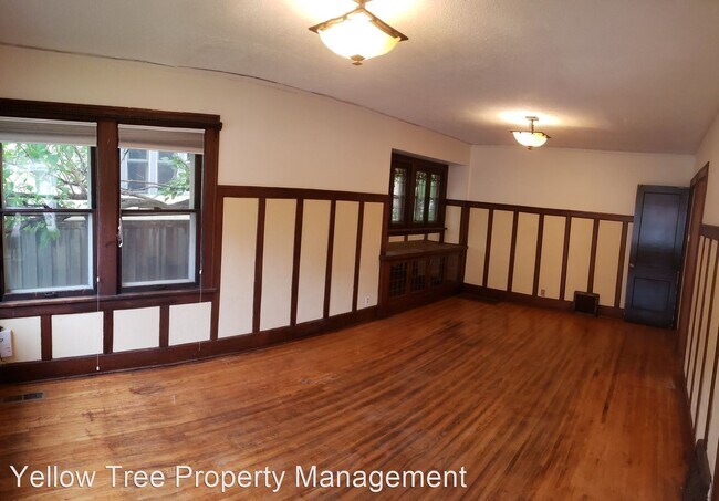 Building Photo - 4 br, 2 bath House - 2820 Bryant Ave S