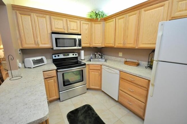 Building Photo - 414 Pine Glen Ln