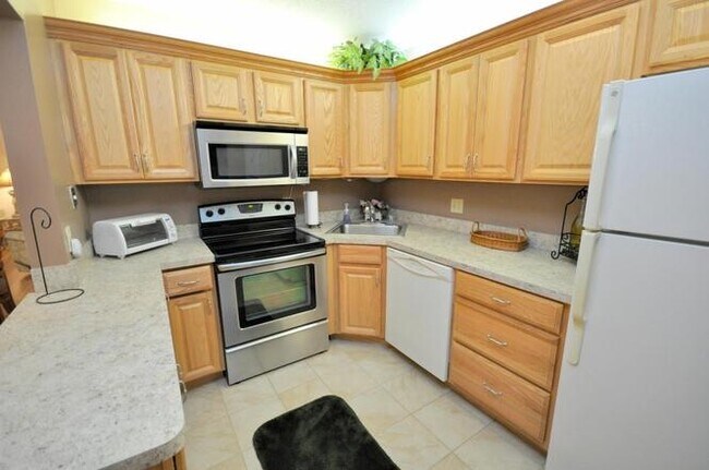 Foto del edificio - 414 Pine Glen Ln