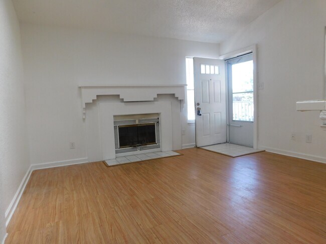 Building Photo - 603 Spirit Ct