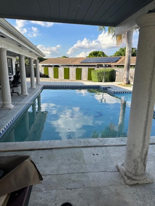 Foto del edificio - 5531 SW 136th Ct