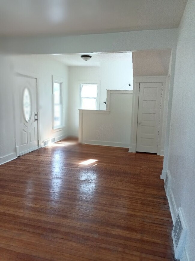 Foto del edificio - MOVE IN READY! RENT TO OWN! EASY QUALIFY!