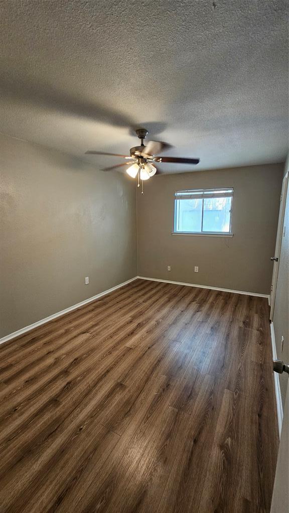 Building Photo - 1320 Southport Dr