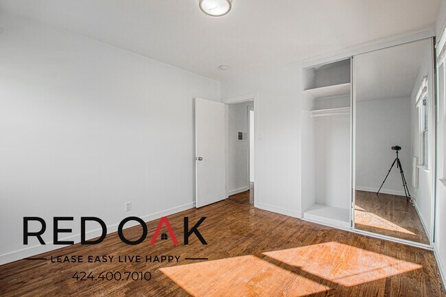 Foto del edificio - 4101 Wade St