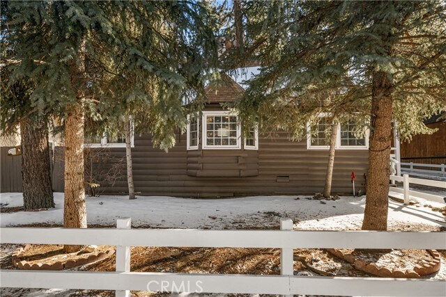 Building Photo - 660 Barrett Way